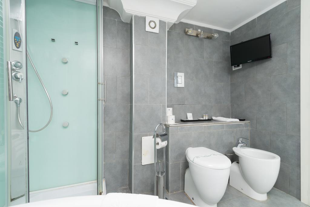Suite Apartments Angioini Napoli Phòng bức ảnh